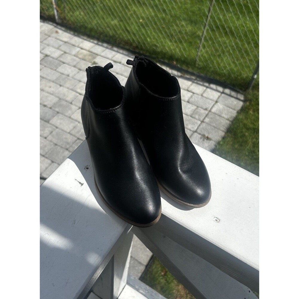 Old Navy Girls Size 2 Black Ankle Booties Back Zip Block Heel